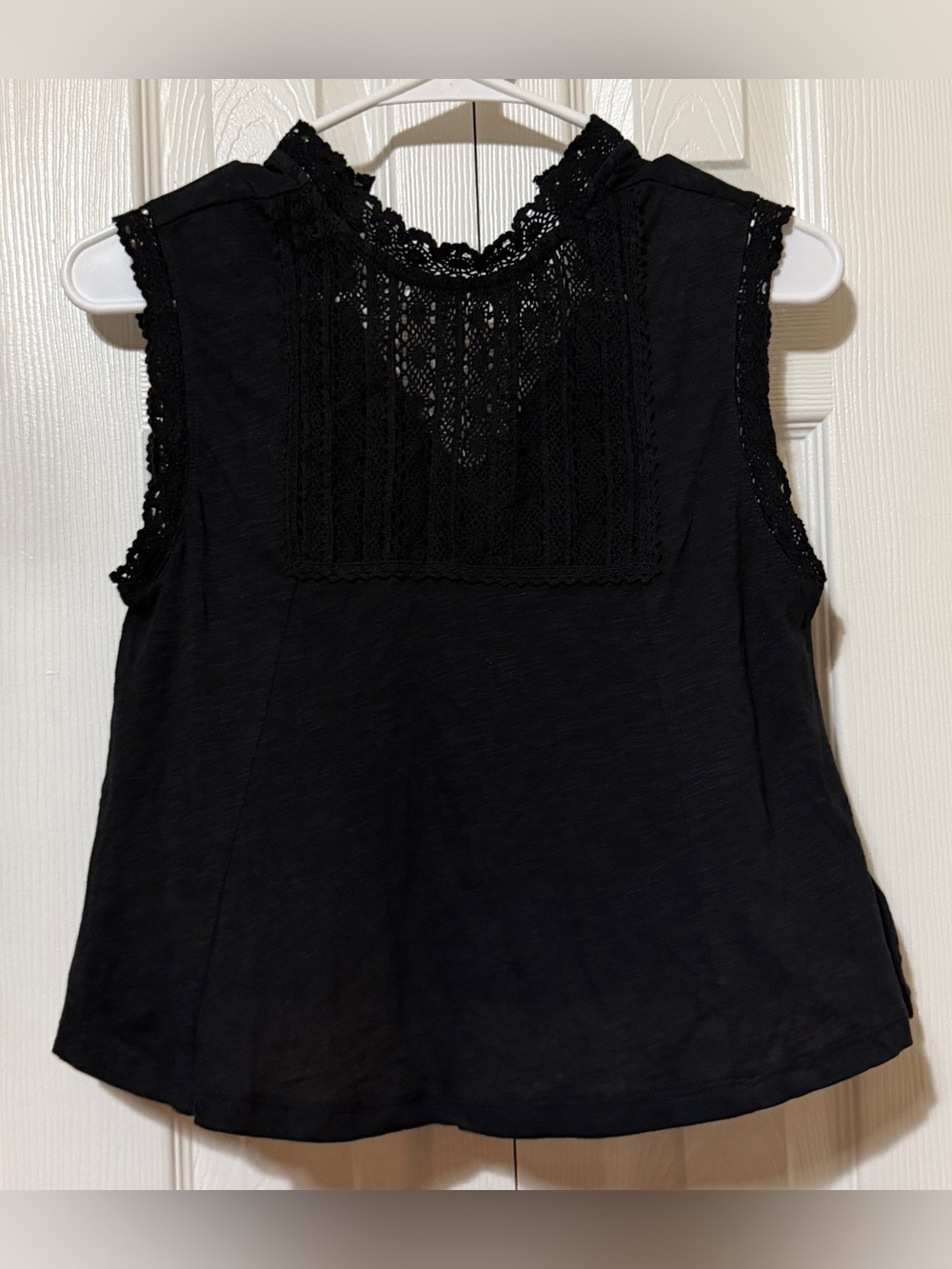 House of Harlow Women’s Size Small Black Embroidered Floral Gauze Tank Top